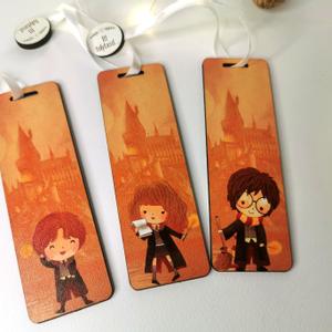 Set semne de carte tematica Harry Potter, Cărți și creații cu tematică muzicală, cadouri, Semn de carte, Prelucrarea lemnului, Set semne de carte tematica Harry Potter.
Marime 12,5*4 cm, grosime 4 mm., ARTYNOS