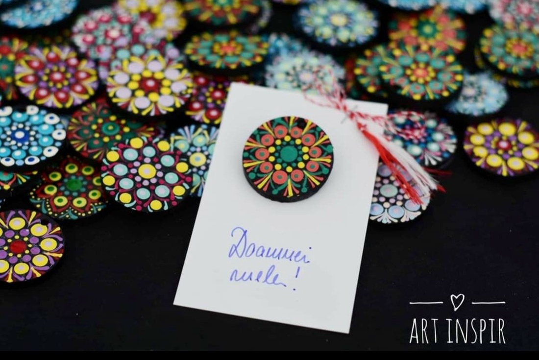 Broșă pictată în stil mandala  - arte vizuale și accesorii  - picturi - pictură acrilică - Artynos.ro