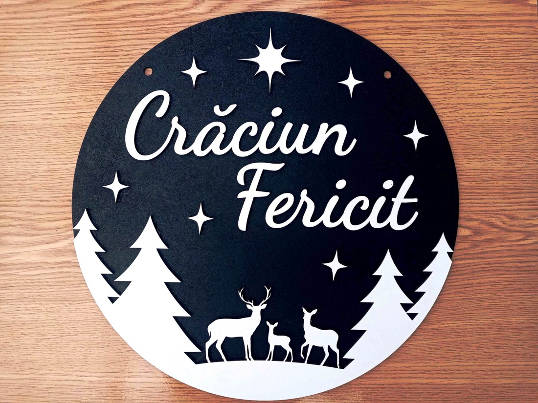 Decoratiune pentru usa cu mesajul Craciun Fericit, MDF, diametru 33 cm - accesorii de crăciun - decorațiuni de crăciun de casă - decorațiuni pentru casă de crăciun - Artynos.ro