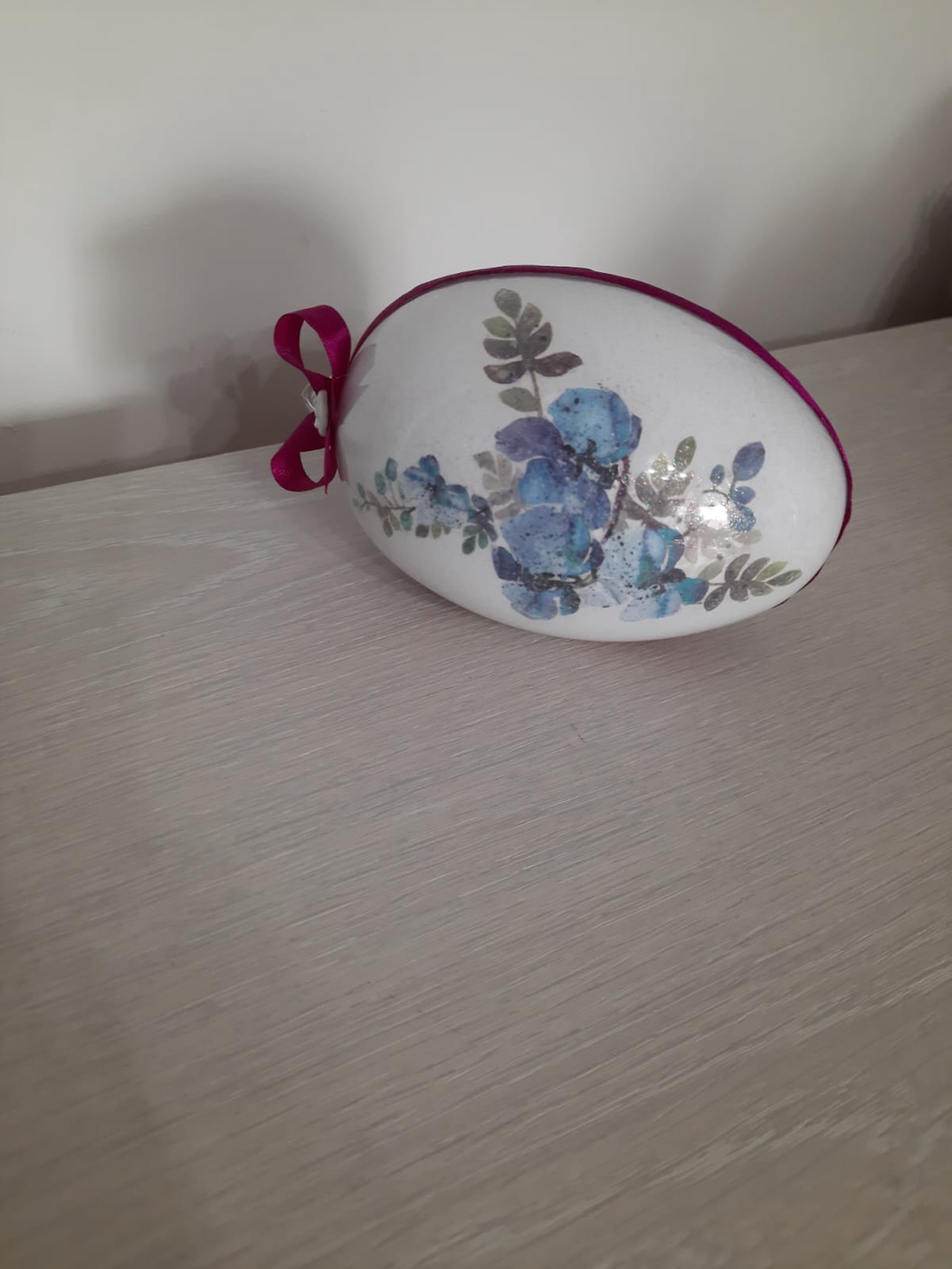 Decoratiune ou mare, cu model flori albastre - casă & stil de viață - accesorii pentru decorat casa - decorațiuni de masă și decorațiuni pentru rafturi  - decorațiuni de masă - Artynos.ro