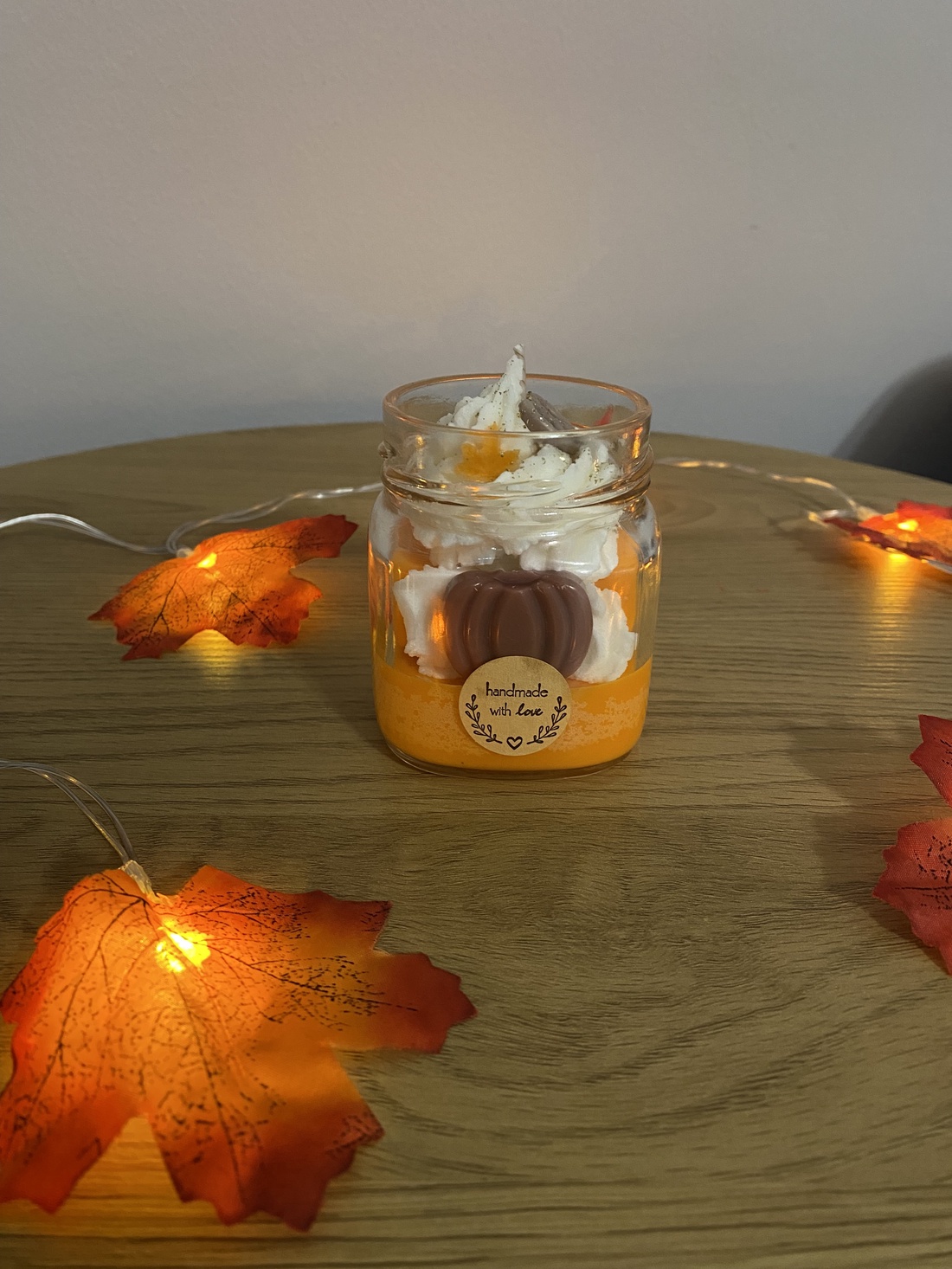 Lumânare parfumată mini Autumn milkshake 160g - casă & stil de viață - lumânări, parfumuri, arome - lumânare - lumânări artizanale - Artynos.ro