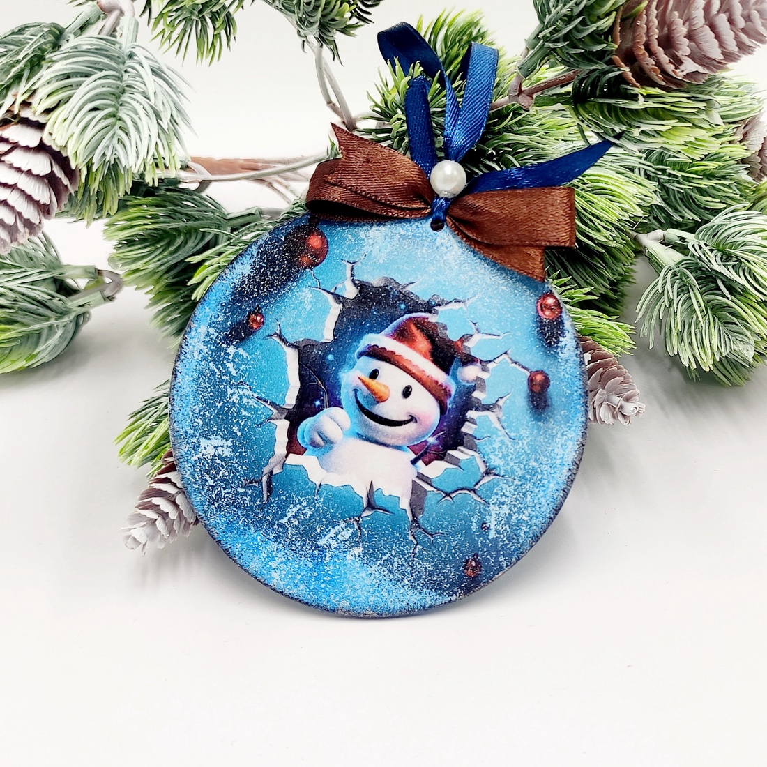 Glob lemn pentru Craciun, snowman break wall Christmas 1 - accesorii de crăciun - decorațiuni de crăciun de casă - decorațiuni pentru pomul de crăciun - Artynos.ro