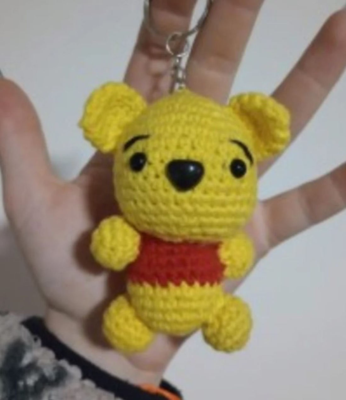 BRELOC WINNIE DE POUH - geantă și husă - accesorii genți - breloc - Artynos.ro