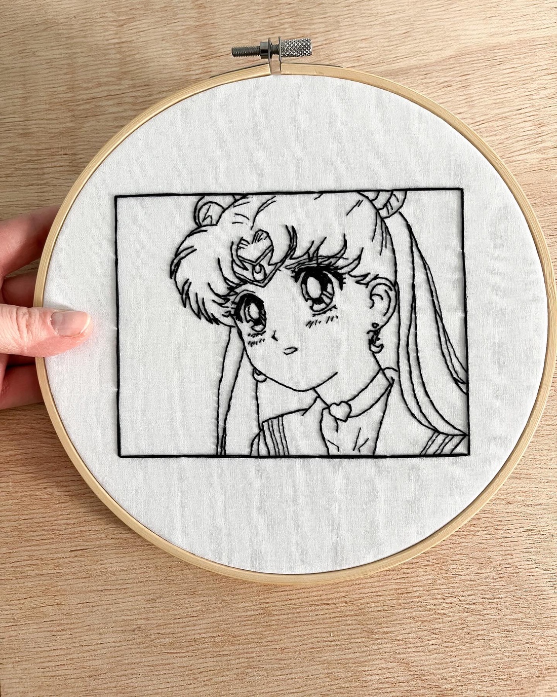 Gherghef decorativ cu Sailor Moon - arte vizuale și accesorii  - imagini cu broderii - alte tablouri textil - Artynos.ro