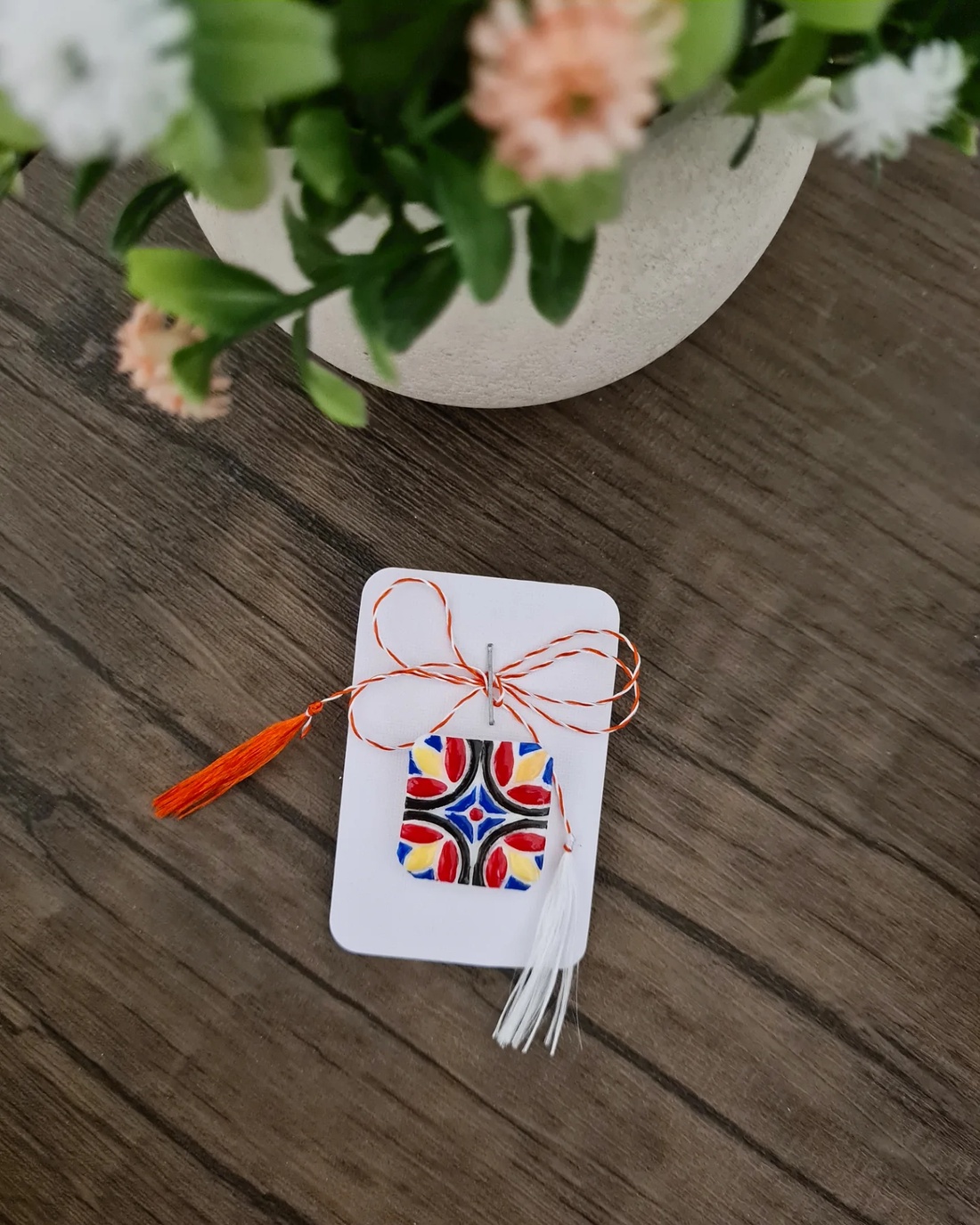 Martisor motiv traditional - bijuterii - mărțișor - Artynos.ro