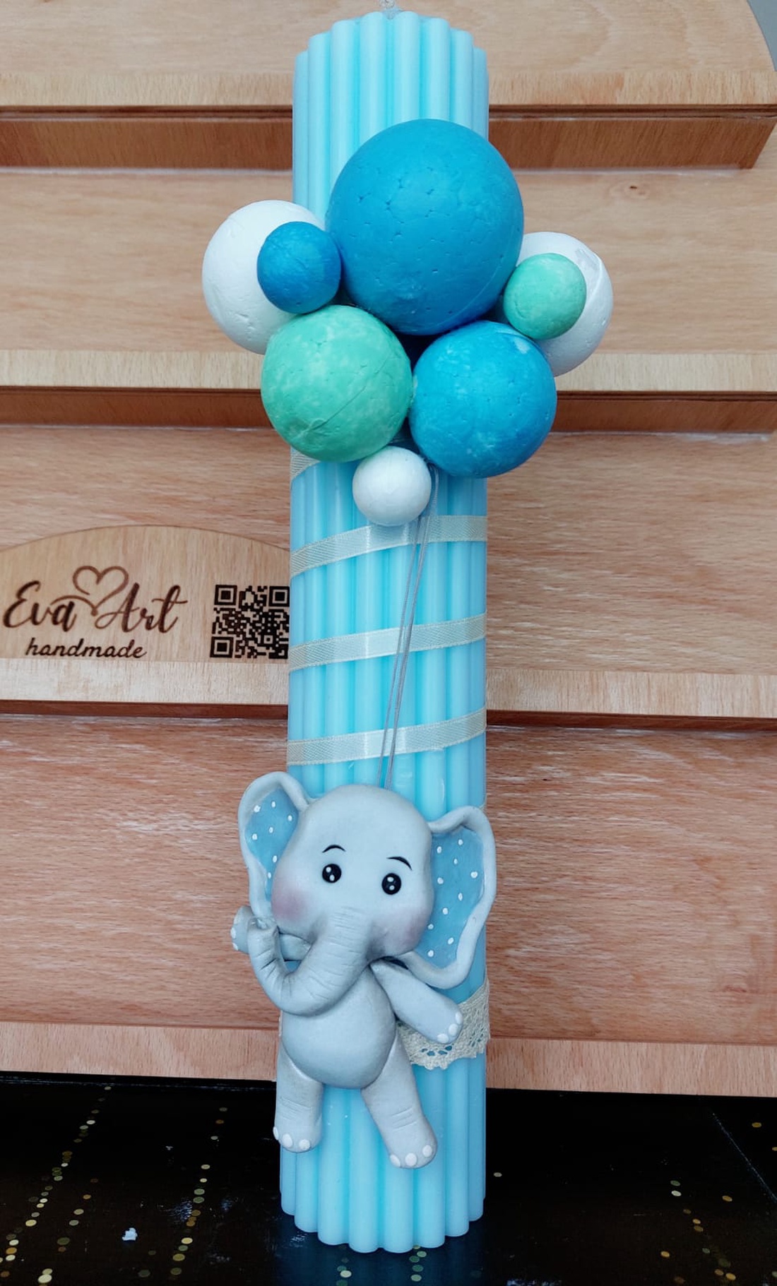 Lumanare albastra de botez baiat decorata cu elefant handmade si baloane - jucării și echipamente pentru copii - daruri de botez - Artynos.ro