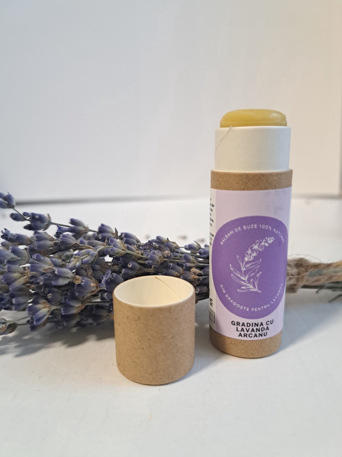 Balsam de buze cu lavanda - baie și frumusețe - accesorii pentru îngrijirea feței - balsam de buze - Artynos.ro