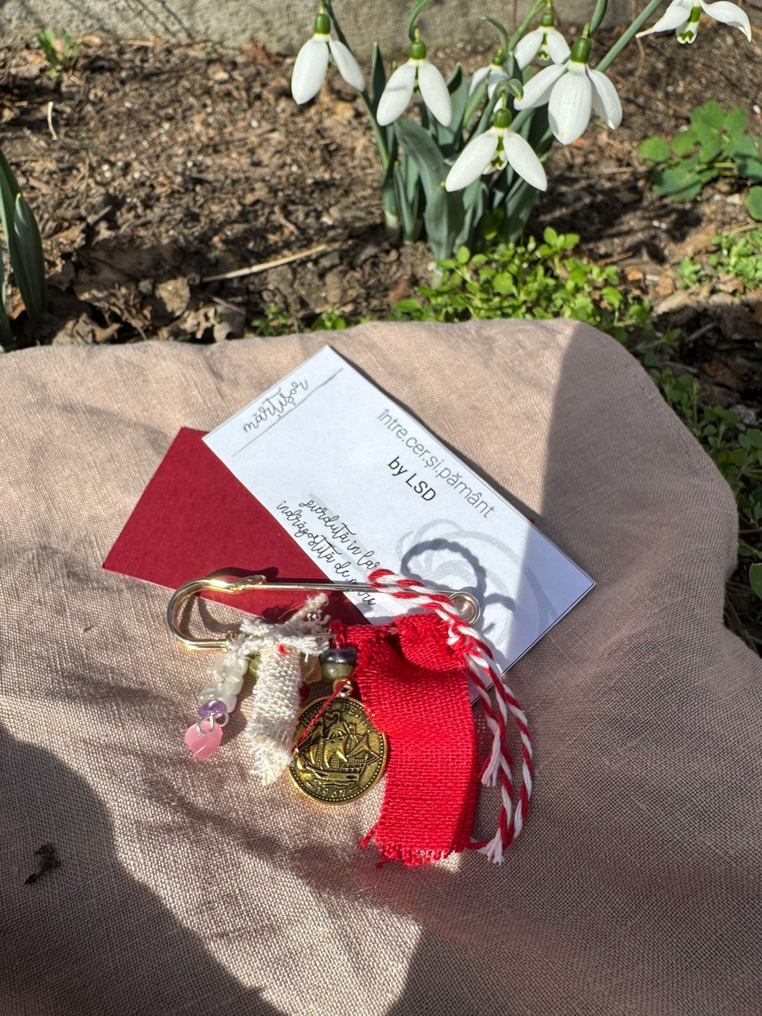 Martisor handmade - bijuterii - mărțișor - Artynos.ro