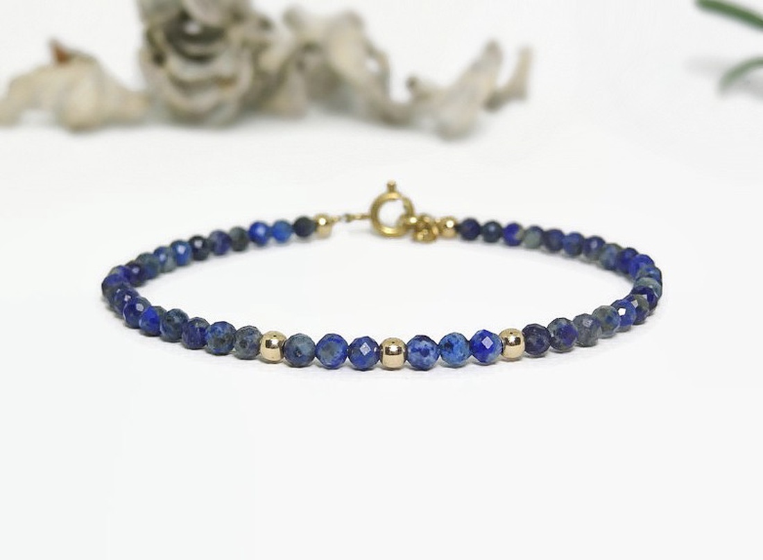 Bratara lapis lazuli si aur filat de 14k / gold filled - bijuterii - brățări - brățară cu mărgele - Artynos.ro