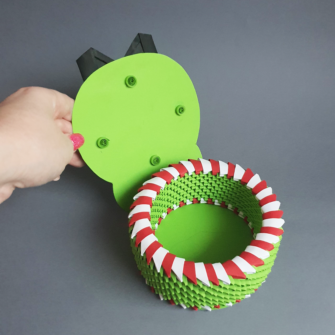 Cutie 3D origami broscuță Keroppi Sanrio - accesorii locuință - accesorii pentru decorat casa - decorațiuni de masă și decorațiuni pentru rafturi  - cutii decor, cutii de suveniruri - Artynos.ro