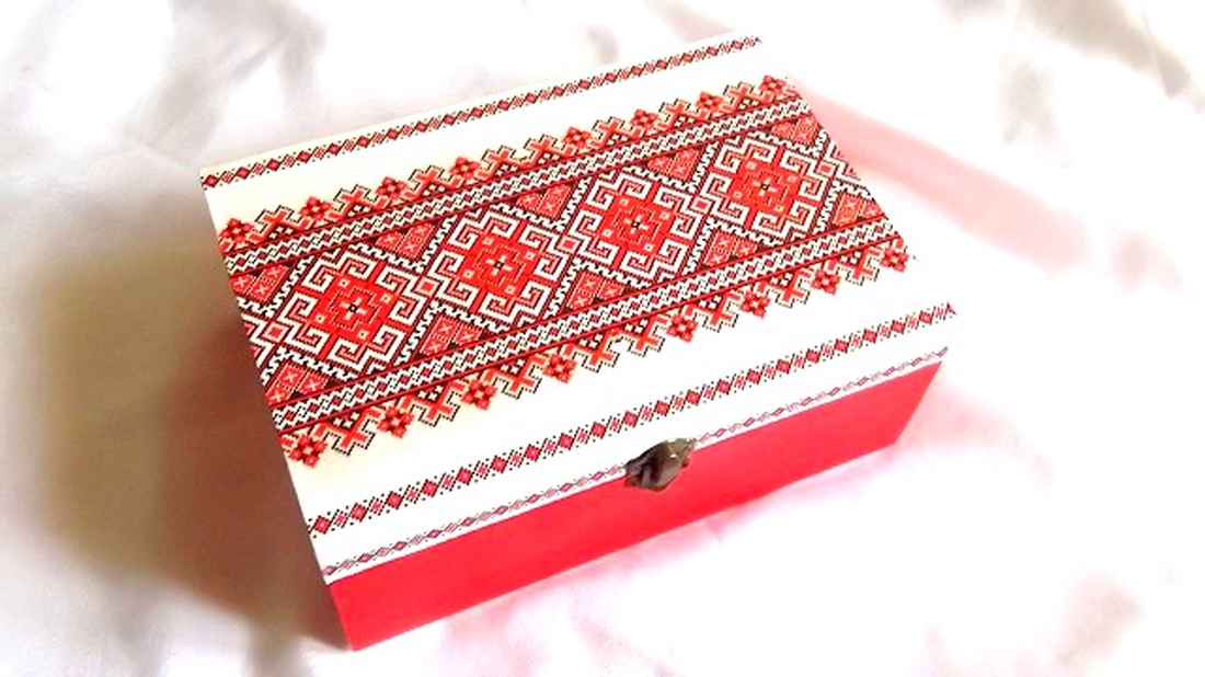 cutie cu motiv traditional 32264 - accessorii și unelte - lemn - cutie - Artynos.ro