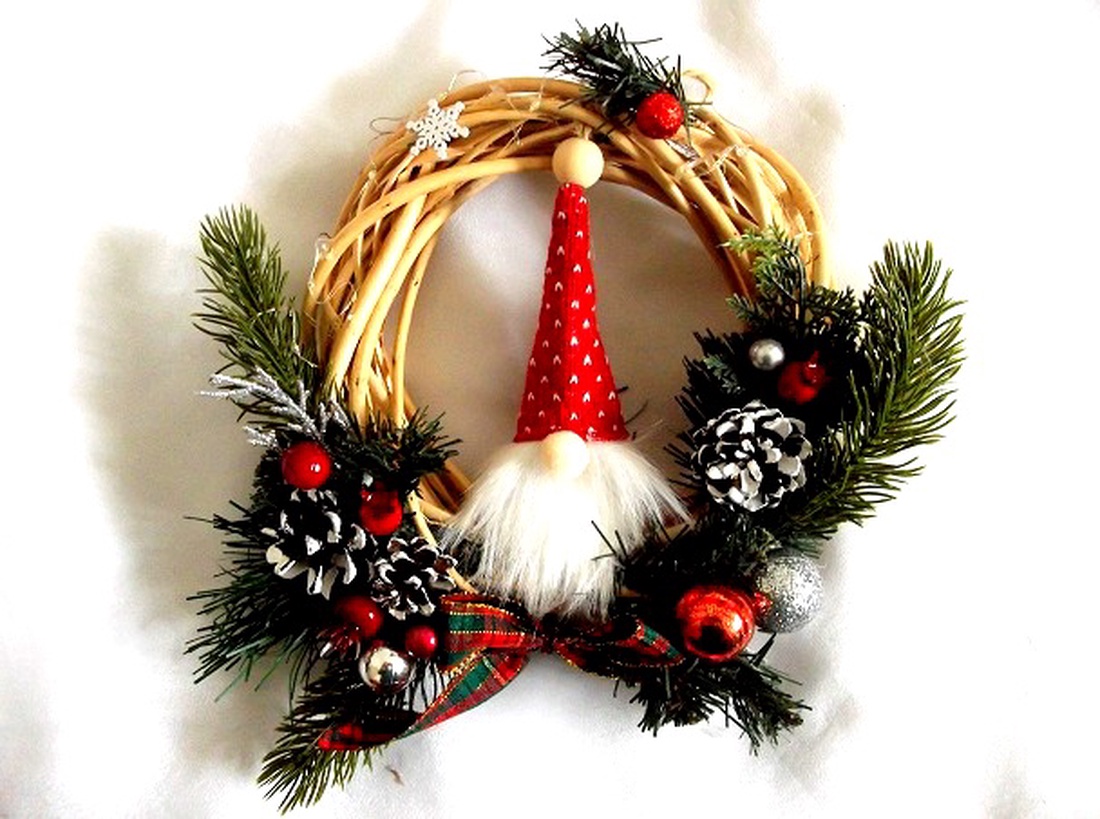 coronita de craciun 47643 - accesorii de crăciun - decorațiuni de advent - decor de advent pentru usă - Artynos.ro