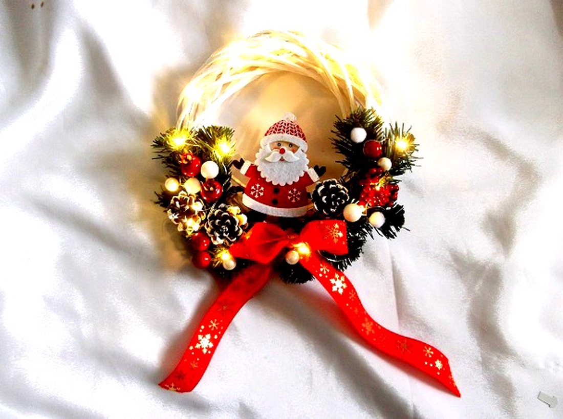 coronita de craciun 47703 - accesorii de crăciun - decorațiuni de advent - decor de advent pentru usă - Artynos.ro