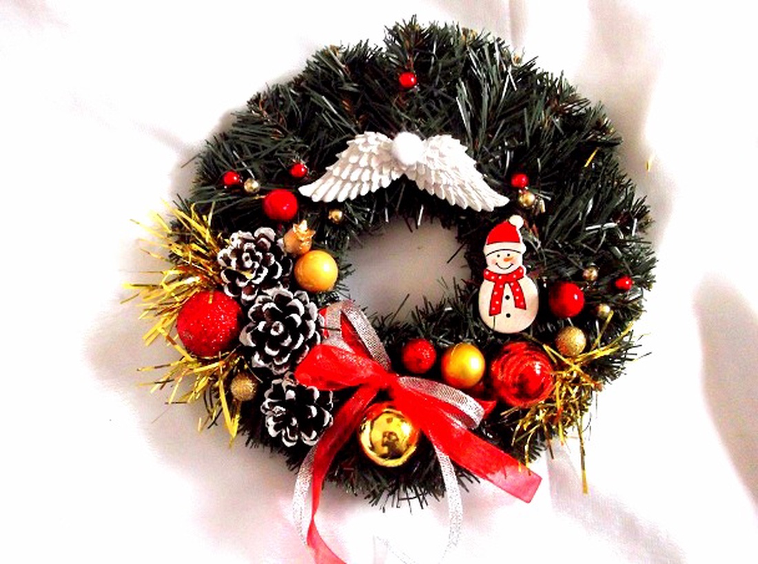 coronita de craciun 47730 - accesorii de crăciun - decorațiuni de advent - decor de advent pentru usă - Artynos.ro