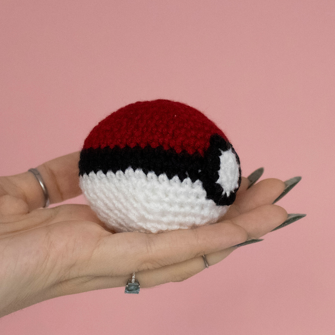 Jucarie pokeball -  crosetat  - jucării și echipamente pentru copii - jucării de pluș - figurine de pluș - Artynos.ro