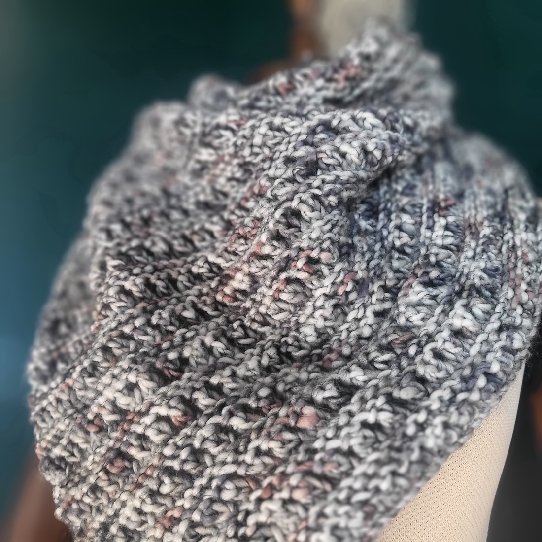 Eternity Knitted Shawl - îmbrăcăminte și modă - eșarfe, pălării, șaluri - șaluri - Artynos.ro