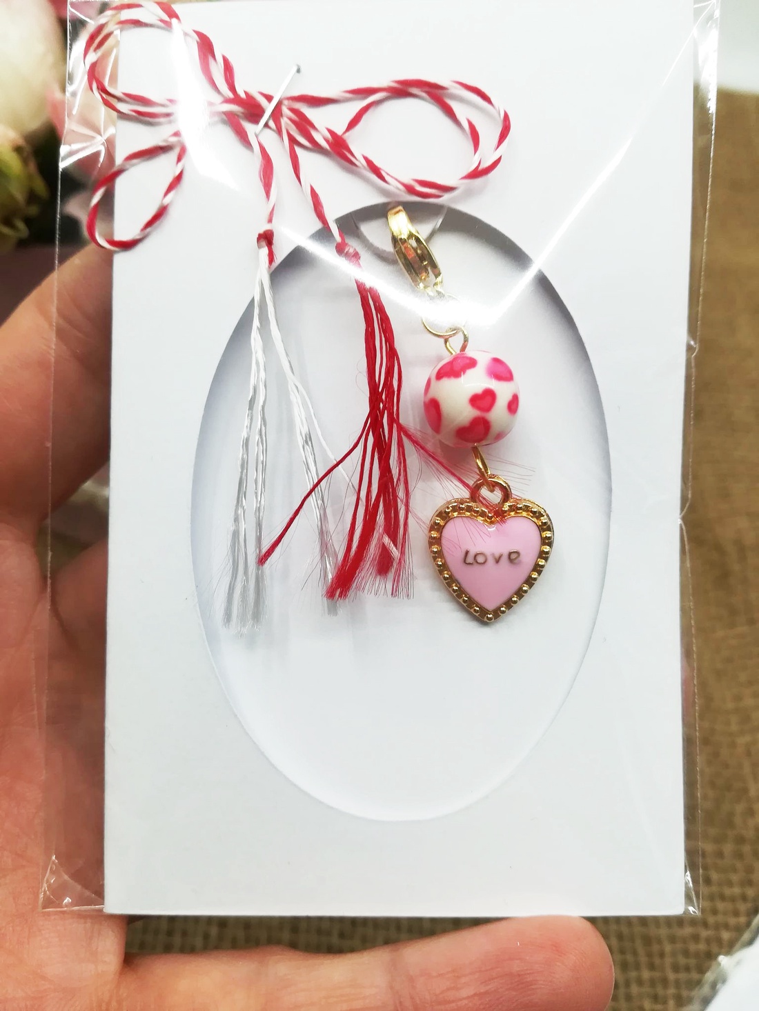 Martisor tip breloc - bijuterii - mărțișor - Artynos.ro