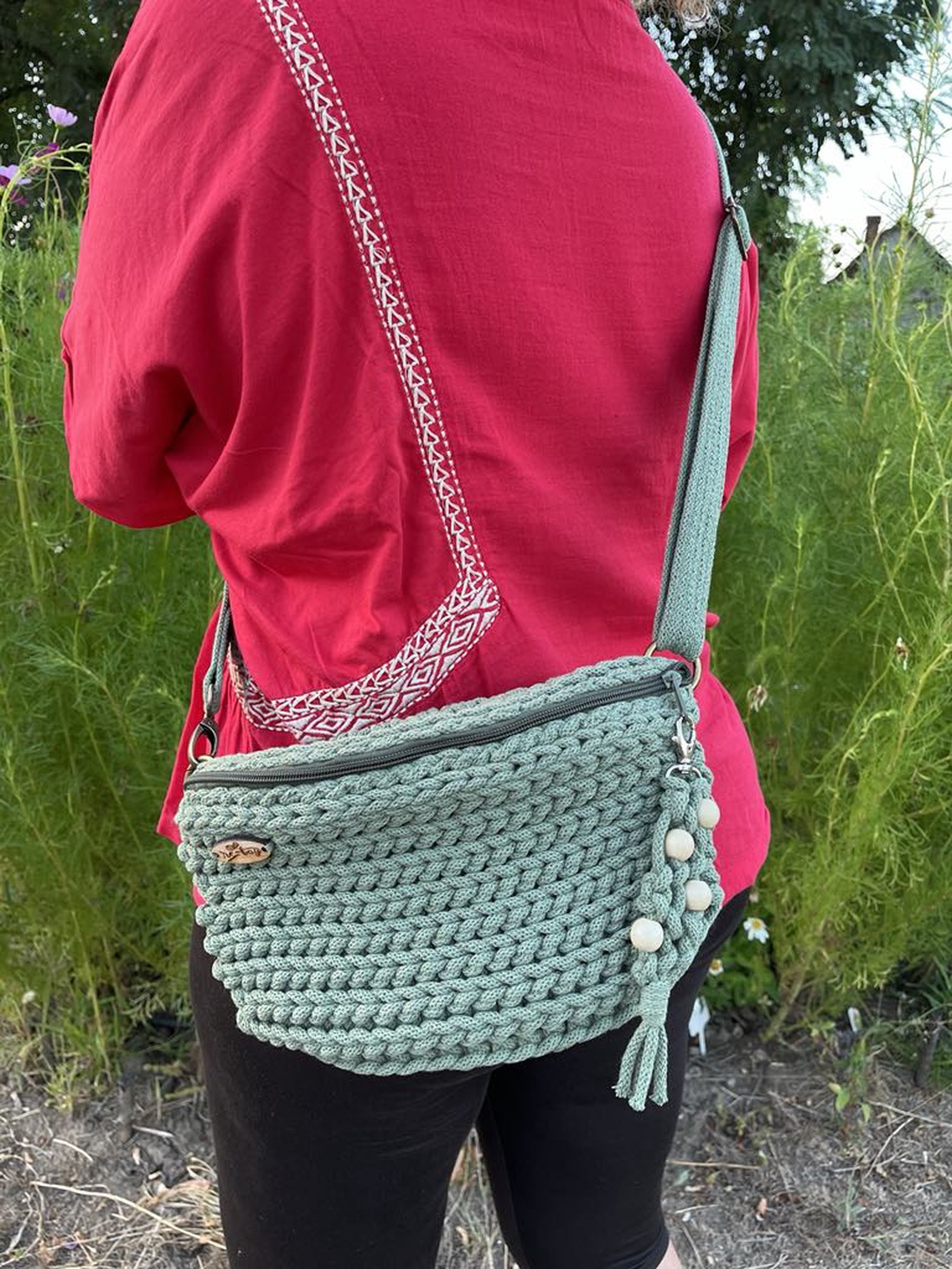 Geantă de umăr/ cross body - geantă și husă - genți de umăr și genți de mână - genți de umăr - Artynos.ro