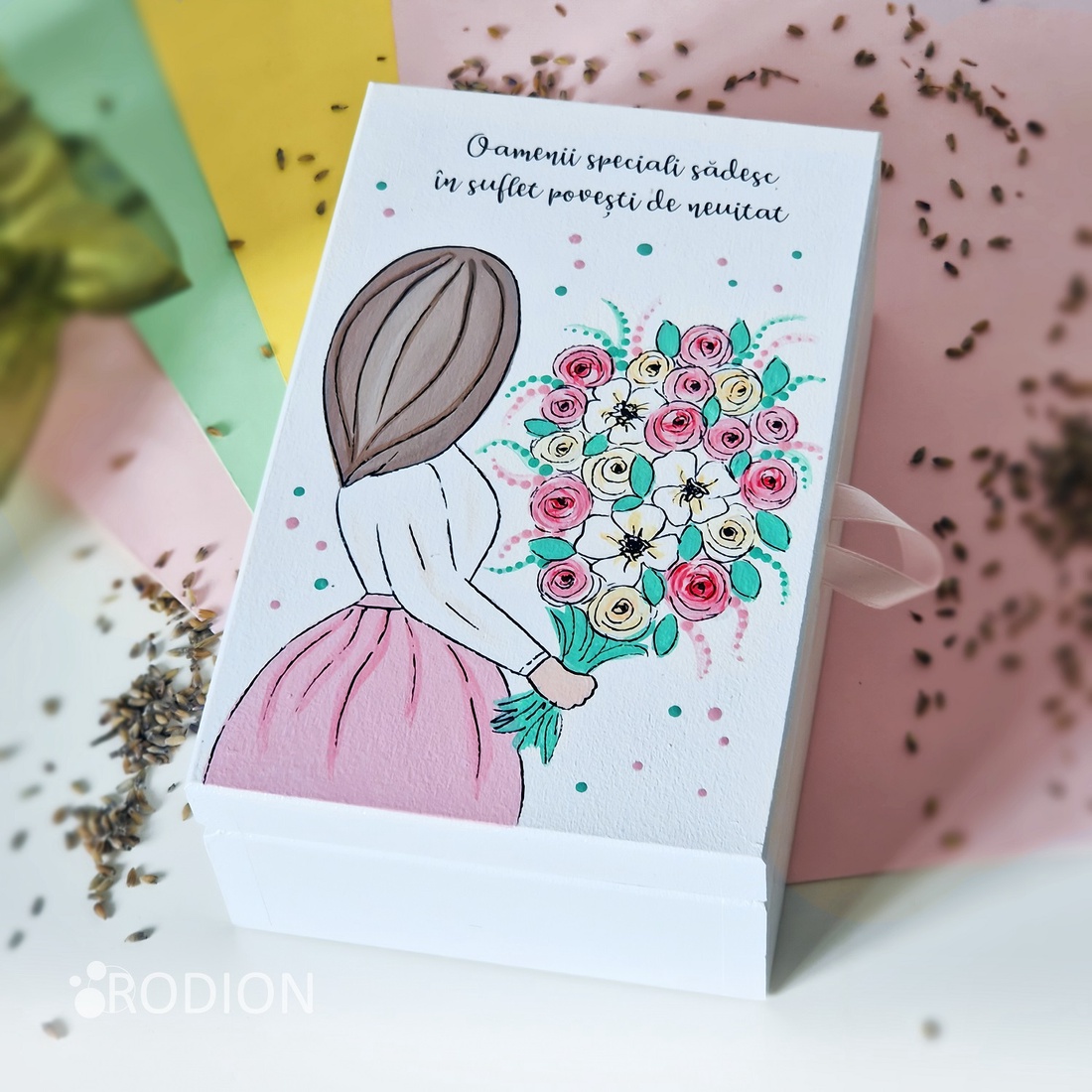 Cutie din lemn bijuterii buchet pictata manual personalizata cu mesaj - bijuterii - suporturi bijuterii și cutie bijuterii - cutii de bijuterii - Artynos.ro