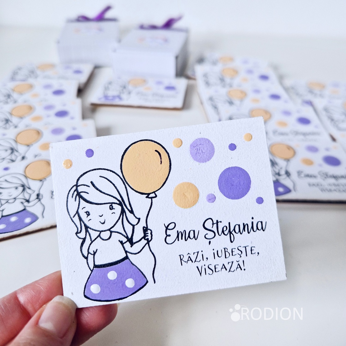 Marturii botez fetita cu balon manual personalizate cu nume - jucării și echipamente pentru copii - daruri de botez - Artynos.ro