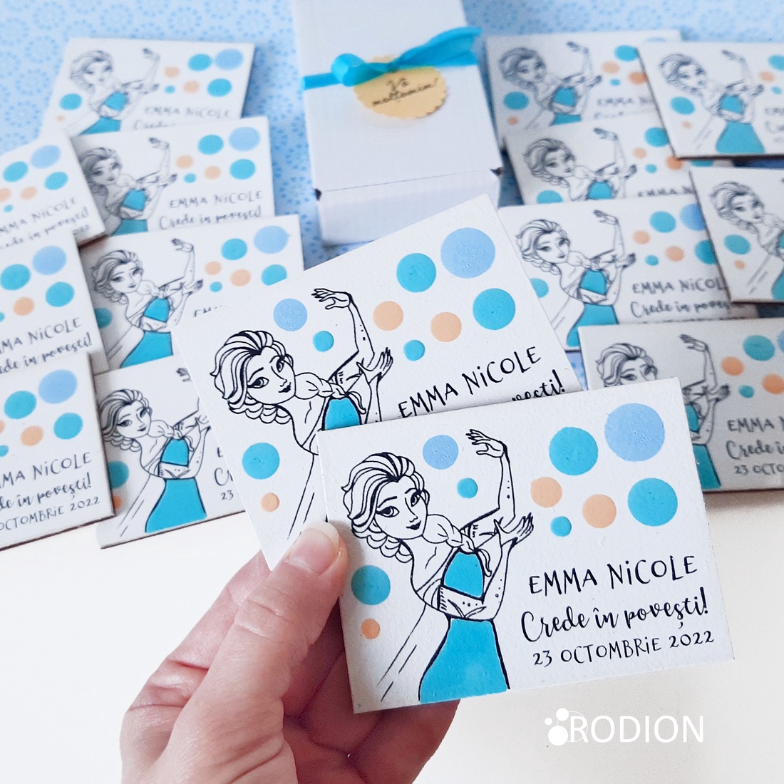 Marturii botez fetita manual personalizate cu nume Frozen - jucării și echipamente pentru copii - daruri de botez - Artynos.ro