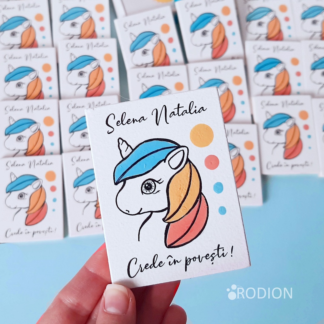 Marturii botez fetita manual personalizate cu nume Unicorn - jucării și echipamente pentru copii - daruri de botez - Artynos.ro