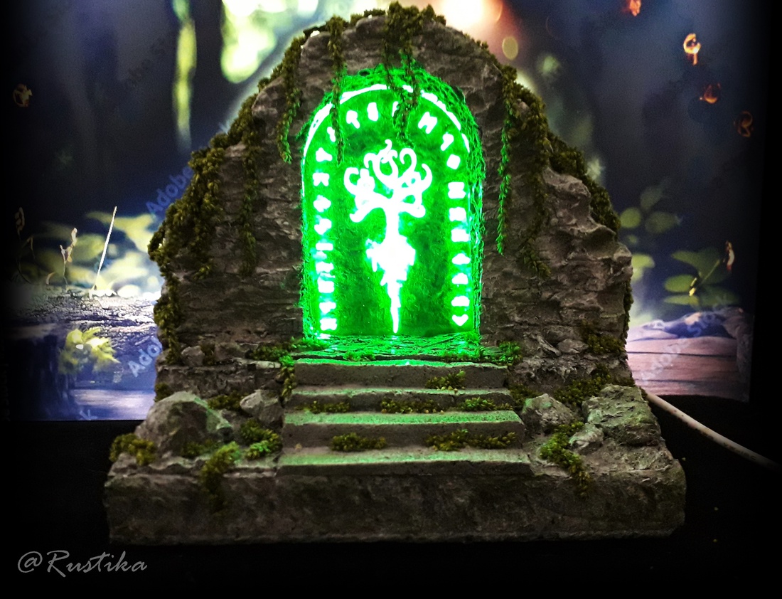 Diorama portal, Dioramă ușă magică, Dioramă rune și arborele vieții, decor birou/raft în miniatură, lampă cu led  - casă & stil de viață - accesorii pentru decorat casa - ornamente - Artynos.ro