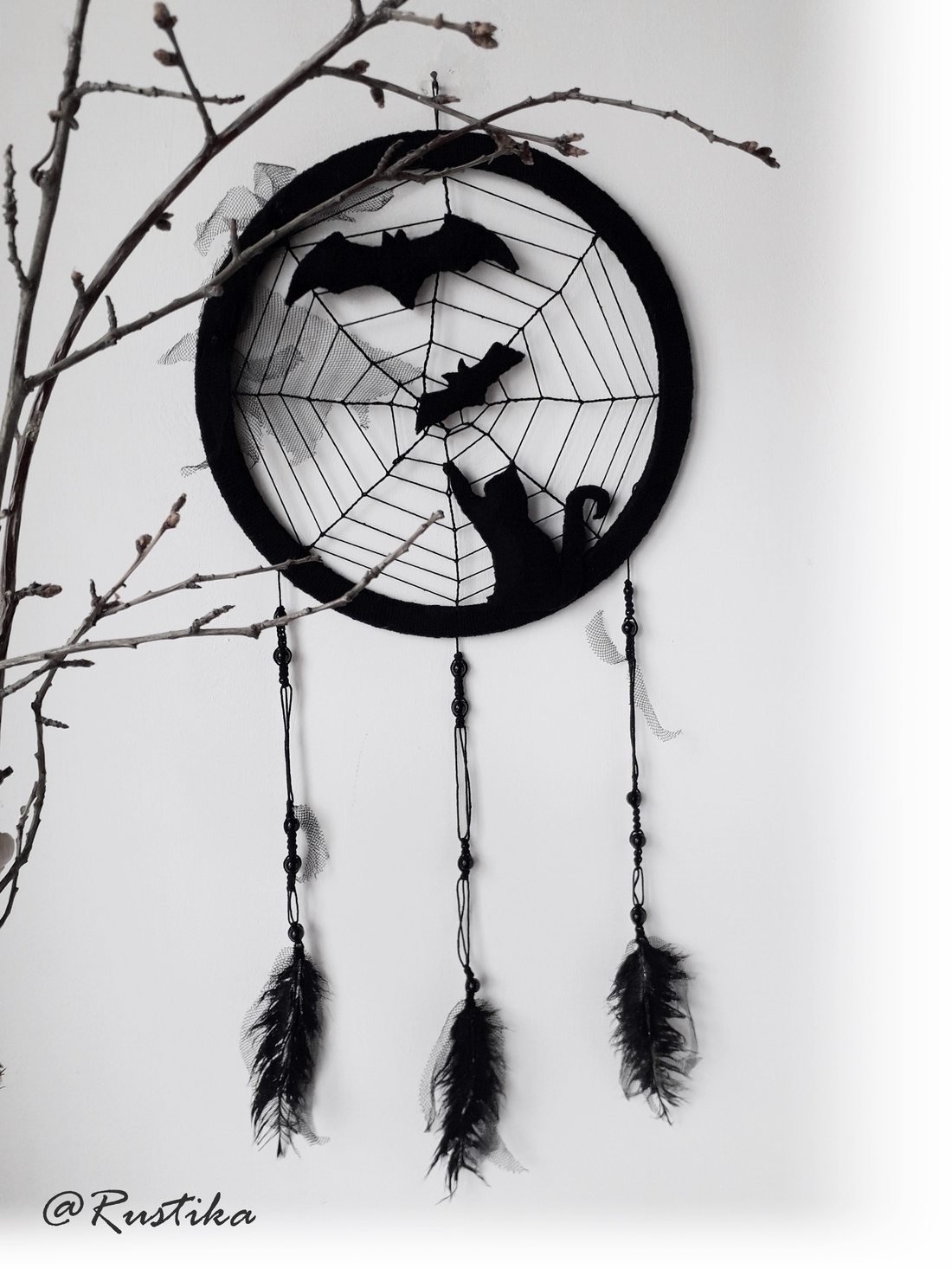 Dreamcatcher pisica neagră, Prinzator de vise pisică și lilieci, Decor perete negru, Decor Halloween - casă & stil de viață - accesorii pentru decorat casa - decorațiuni de pereți, decorațiuni suspendate - capcană de vise - Artynos.ro