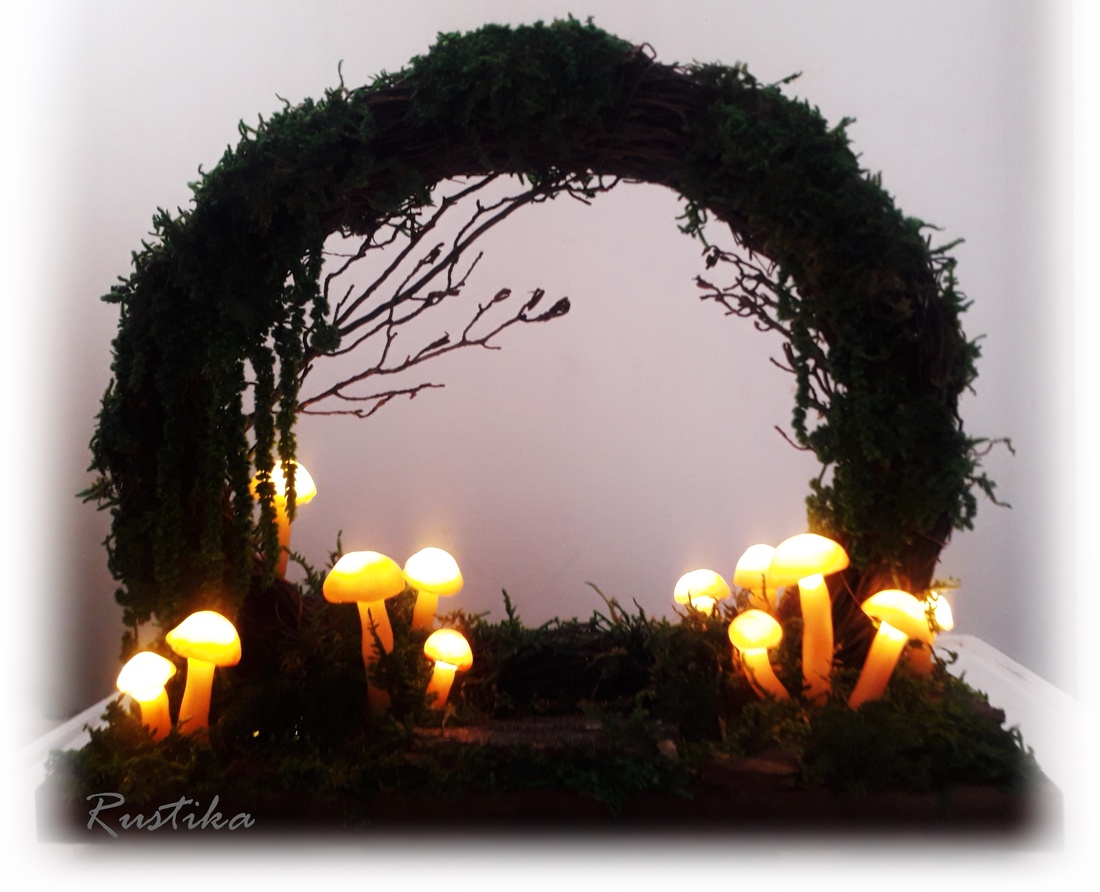 Moon Gate cu ciuperci luminoase,  coroniță cu ciuperci, Decor vegetal - casă & stil de viață - accesorii pentru decorat casa - suport de flori - coronițe decor - Artynos.ro