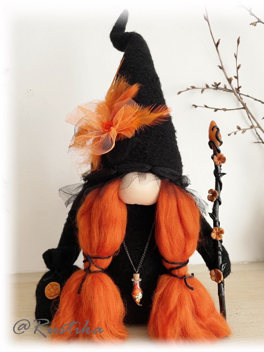 Gnom vrajitoare Freya, Decor Halloween - casă & stil de viață - accesorii pentru decorat casa - halloween - tot ce ai nevoie pentru petrecere! - ornamente de halloween - Artynos.ro