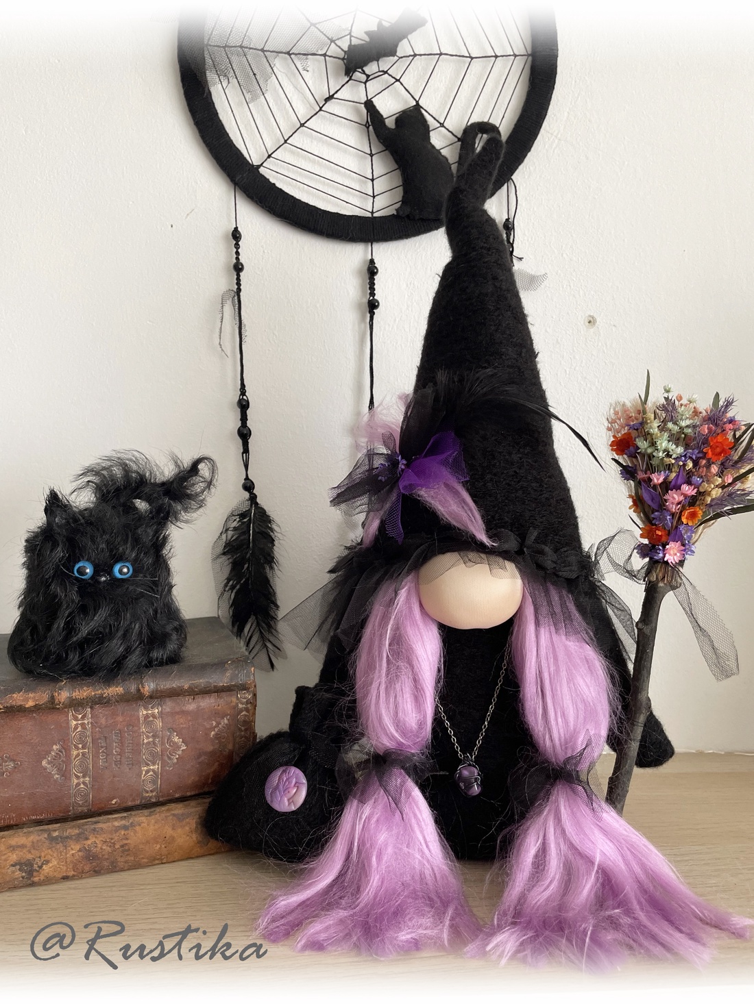 Gnom vrajitoare Keira, Decor Halloween - casă & stil de viață - accesorii pentru decorat casa - halloween - tot ce ai nevoie pentru petrecere! - ornamente de halloween - Artynos.ro