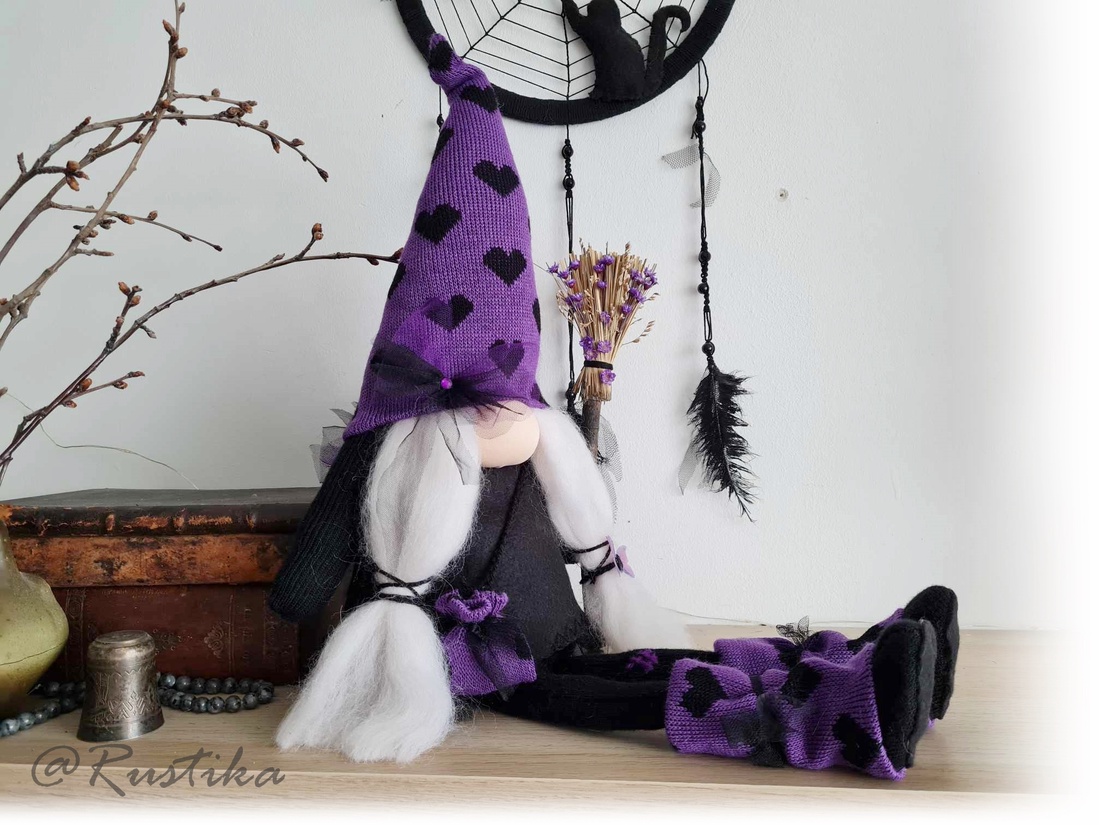 Gnom vrajitoare Lilah, Decor Halloween, Vrajitoare mov - casă & stil de viață - accesorii pentru decorat casa - halloween - tot ce ai nevoie pentru petrecere! - ornamente de halloween - Artynos.ro