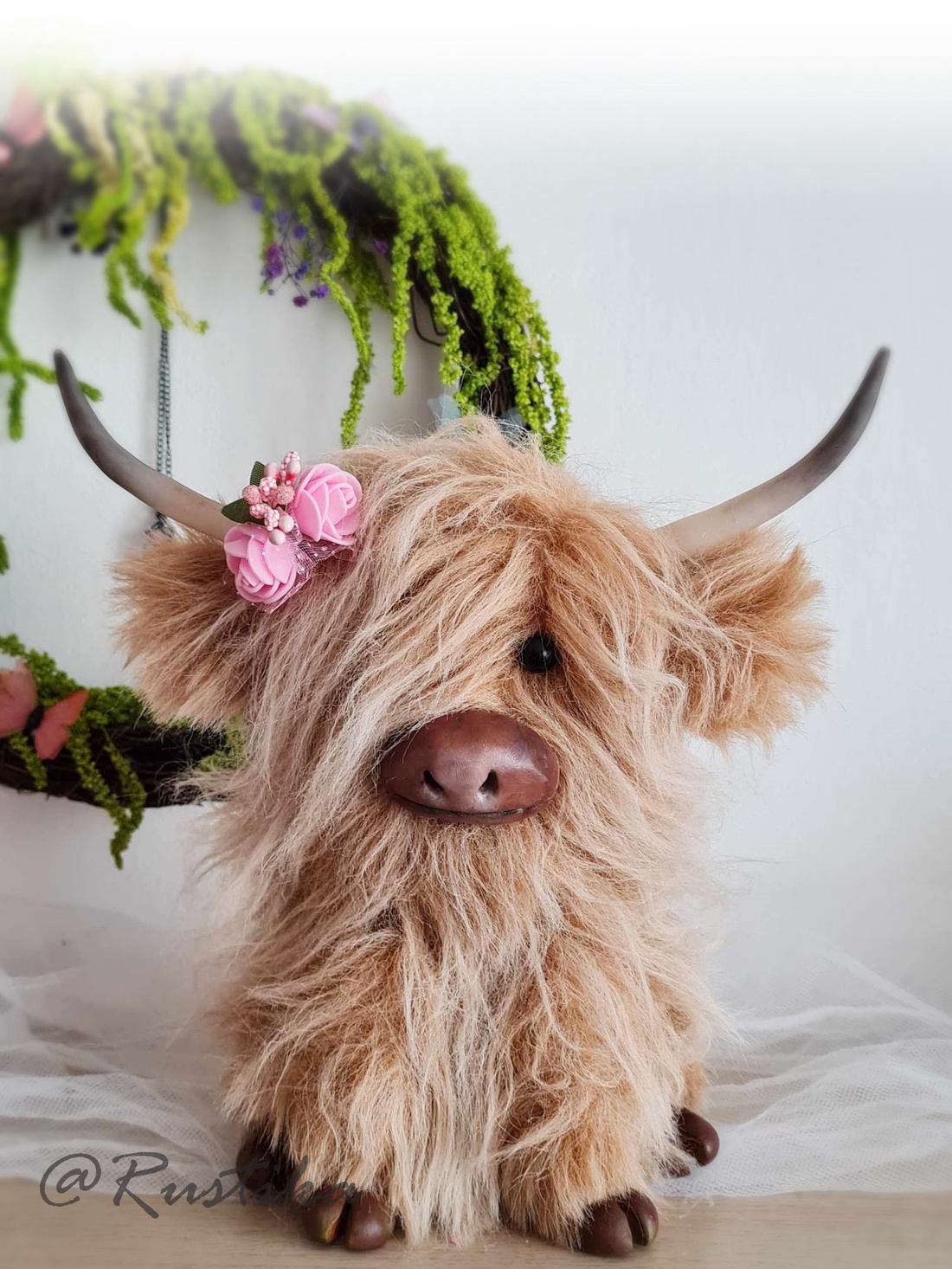 Vacuta scotiana - Cyndi, the Highland cattle - jucării și echipamente pentru copii - jucării de pluș - figurine de pluș - Artynos.ro