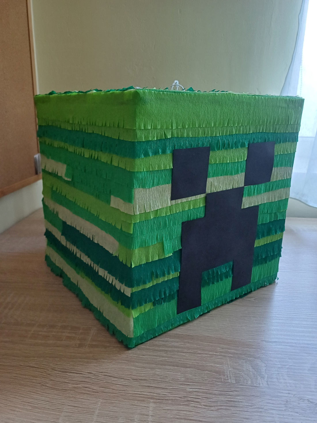 Piñata pinata piniata Minecraft Creeper  - jucării și echipamente pentru copii - jocuri de mișcare - Artynos.ro