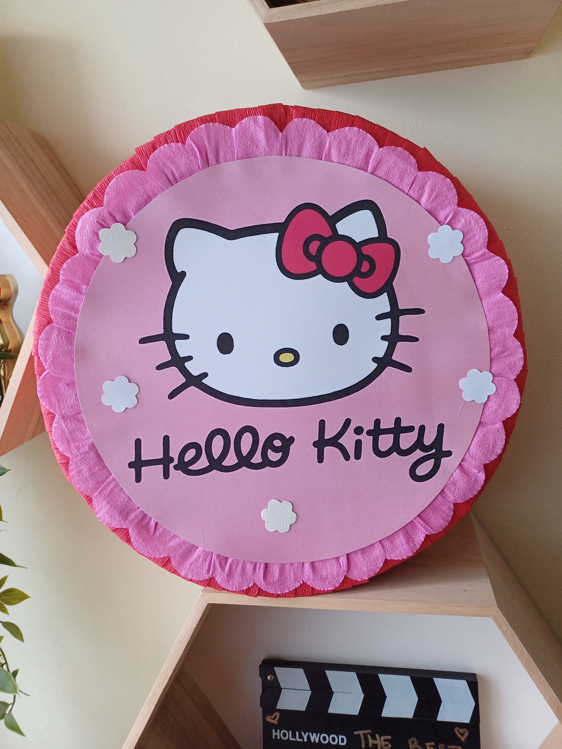 Piñata pinata piniata Hello Kitty  - jucării și echipamente pentru copii - jocuri de mișcare - Artynos.ro