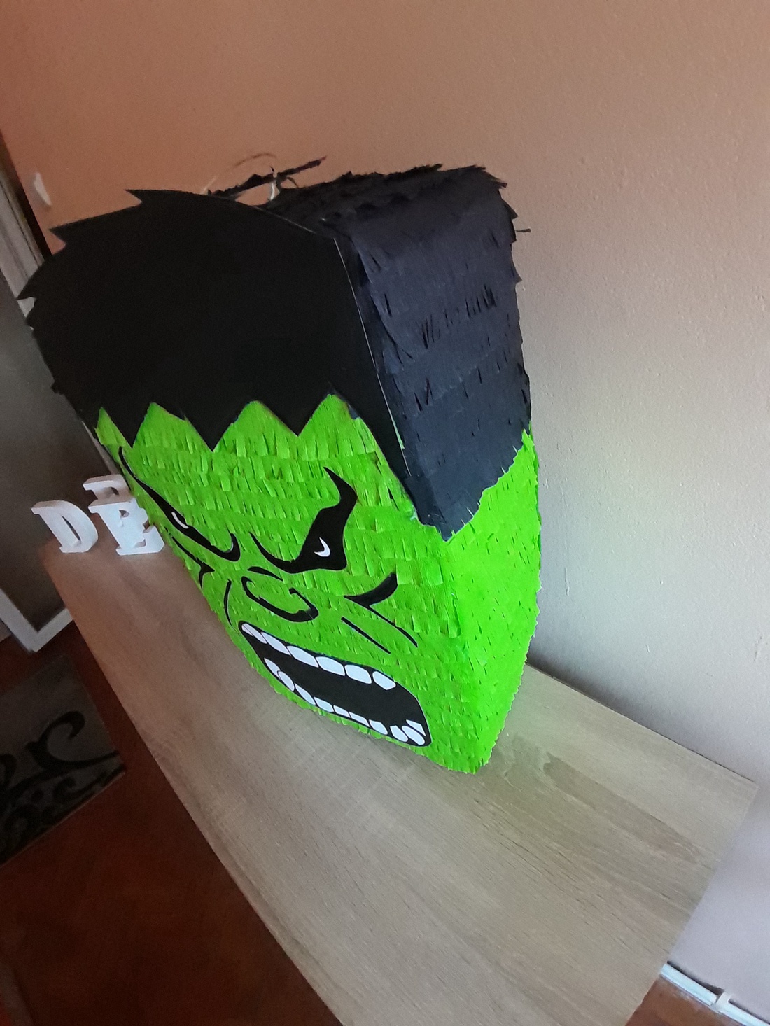 Piñata pinata piniata Hulk - jucării și echipamente pentru copii - jocuri de mișcare - Artynos.ro