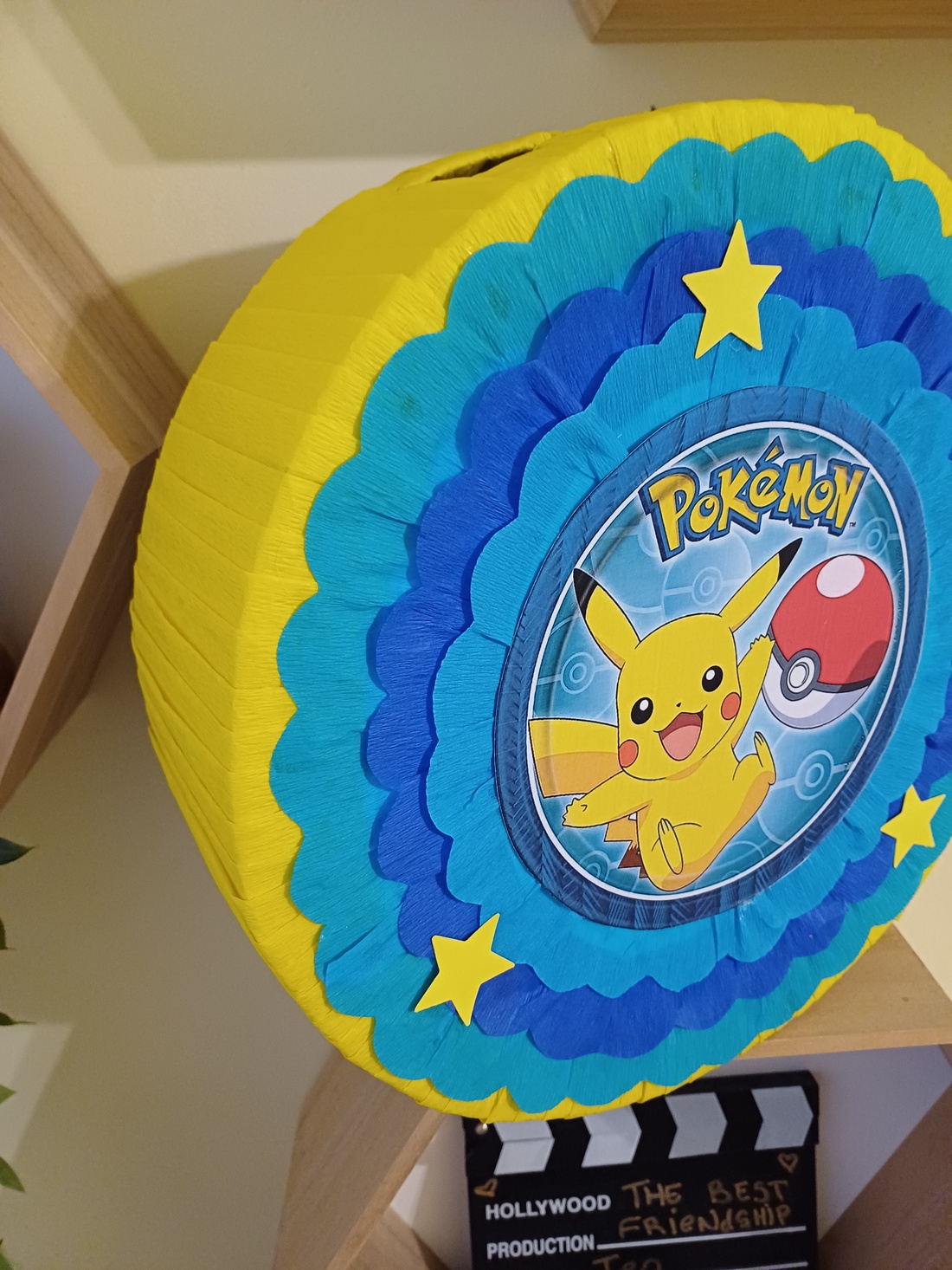 Piñata pinata piniata Pokemon Pichachu  - jucării și echipamente pentru copii - jocuri de mișcare - Artynos.ro