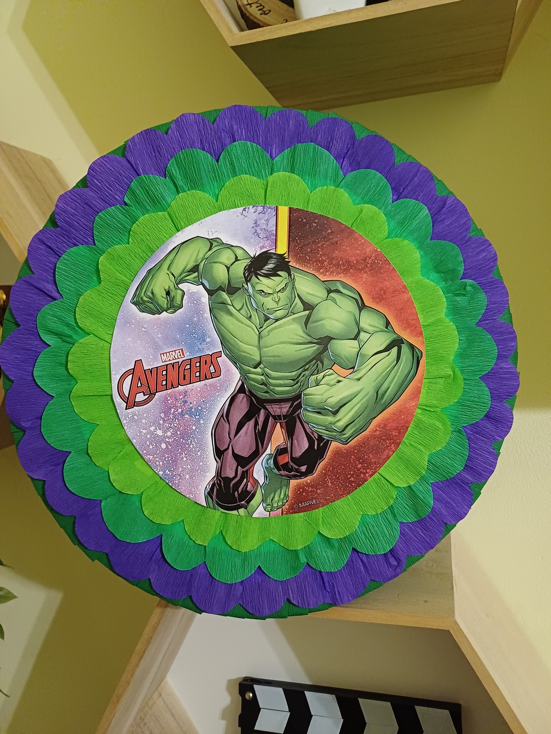 Piñata pinata piniata Hulk - jucării și echipamente pentru copii - jocuri de mișcare - Artynos.ro