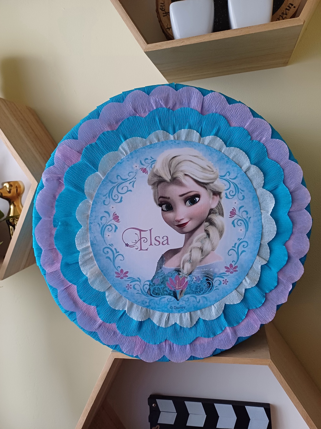 Piñata pinata piniata Elsa Frozen  - jucării și echipamente pentru copii - jocuri de mișcare - Artynos.ro