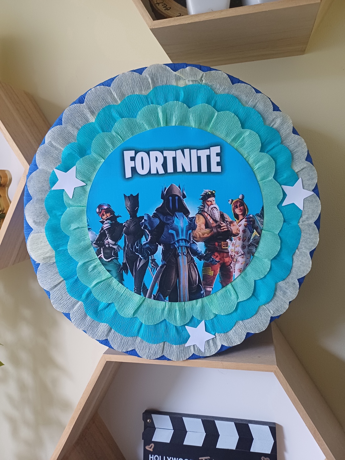 Piñata pinata piniata Fornite - jucării și echipamente pentru copii - jocuri de mișcare - Artynos.ro