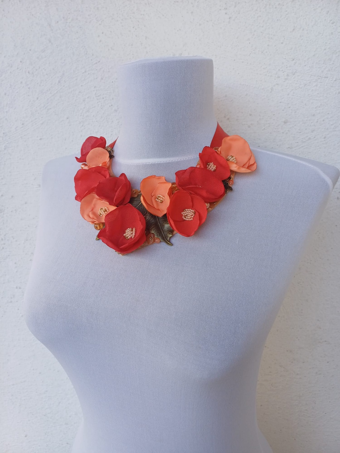 Colier statement Coral - bijuterii - coliere - coliere statement - Artynos.ro