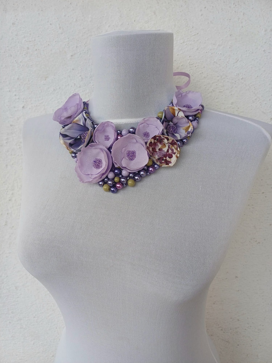 Colier floral Purple Sparkles - bijuterii - coliere - coliere statement - Artynos.ro