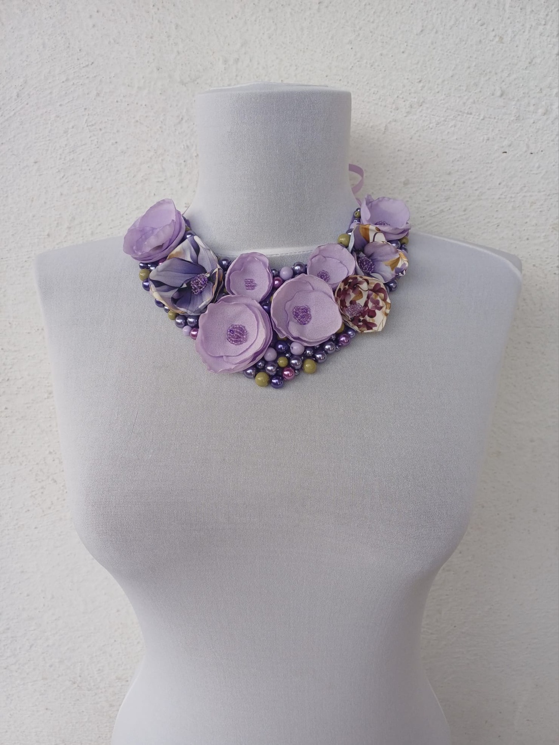 Colier floral Purple Sparkles - bijuterii - coliere - coliere statement - Artynos.ro