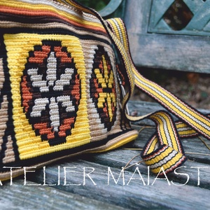 Geanta handmade Maramures- motiv popular traditional soare din petale de flori si scara pisicii colectia traditional - geantă și husă - genți de umăr și genți de mână - genți de umăr - Artynos.ro