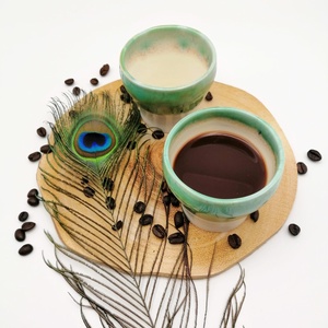 Pahar cafea, verde cu alb, din ceramica, handmade, 200 ml - casă & stil de viață - accesorii pentru echipamente de bucătărie - accesorii de servire - cești cafea, set ceai - Artynos.ro