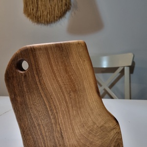 Tocator din lemn de nuc live edge - casă & stil de viață - accesorii pentru echipamente de bucătărie - accesorii pentru coacere și gătit - tocător  - Artynos.ro