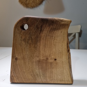 Tocator din lemn de nuc live edge - casă & stil de viață - accesorii pentru echipamente de bucătărie - accesorii pentru coacere și gătit - tocător  - Artynos.ro