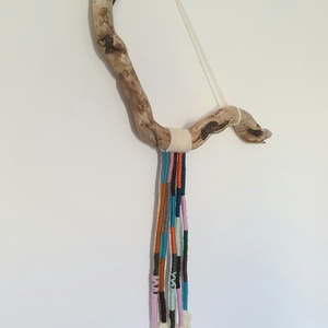 Decoratiune Perete Driftwood si Ată Colorata - casă & stil de viață - accesorii pentru decorat casa - decorațiuni de pereți, decorațiuni suspendate - capcană de vise - Artynos.ro