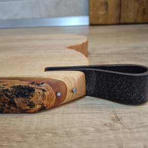 Platou live edge de frasin in forma de inima - casă & stil de viață - accesorii pentru echipamente de bucătărie - accesorii pentru coacere și gătit - tocător  - Artynos.ro