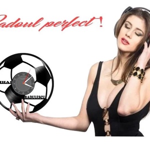 FOTBALIST-ceas de perete (personalizabil) - accesorii locuință - accesorii pentru decorat casa - decorațiuni de pereți, decorațiuni suspendate - ceasuri de perete - Artynos.ro